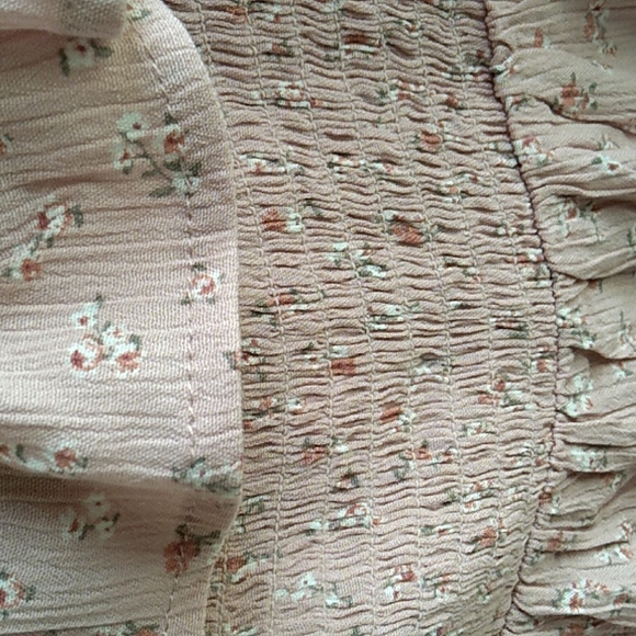 Nwt Pink &White Floral Top (L) - Picture 4 of 9